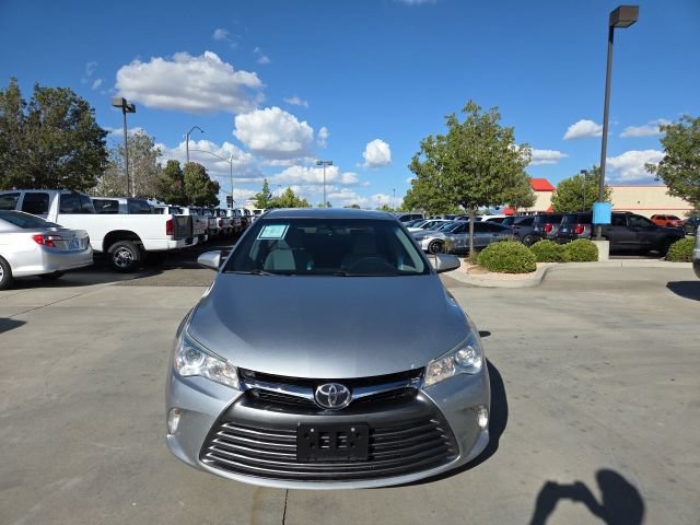Used 2017 Toyota Camry LE FWD image 2