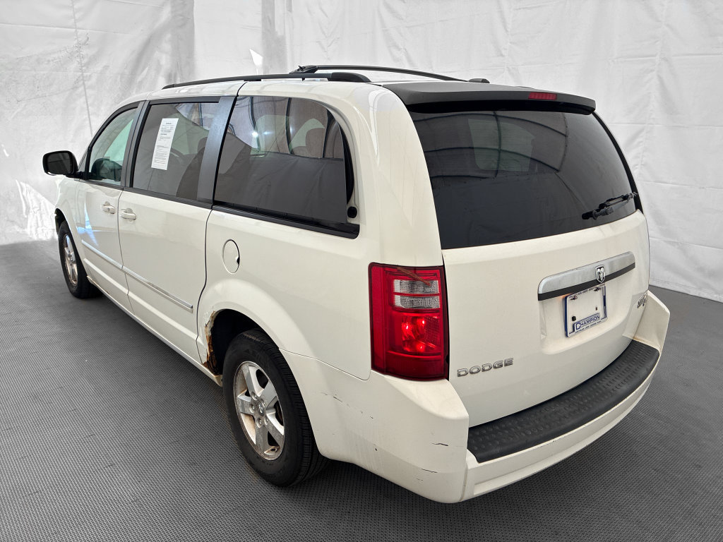 Used 2009 Dodge Grand Caravan SXT FWD image 4