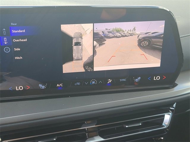 New 2026 Chevrolet Traverse LT w/ Midnight/Sport Edition image 32