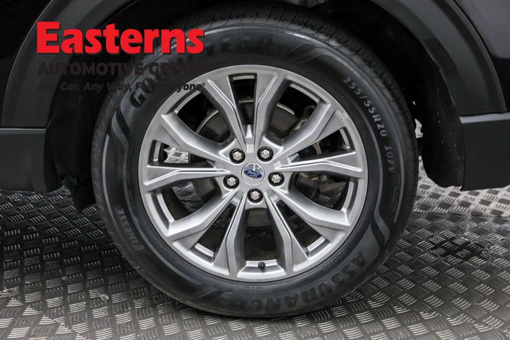 Used 2022 Ford Explorer Limited w/ Equipment Group 301A image 34