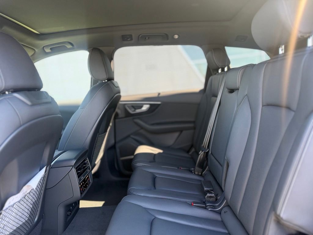 New 2026 Audi Q7 3.0T Premium Plus AWD/4WD image 21