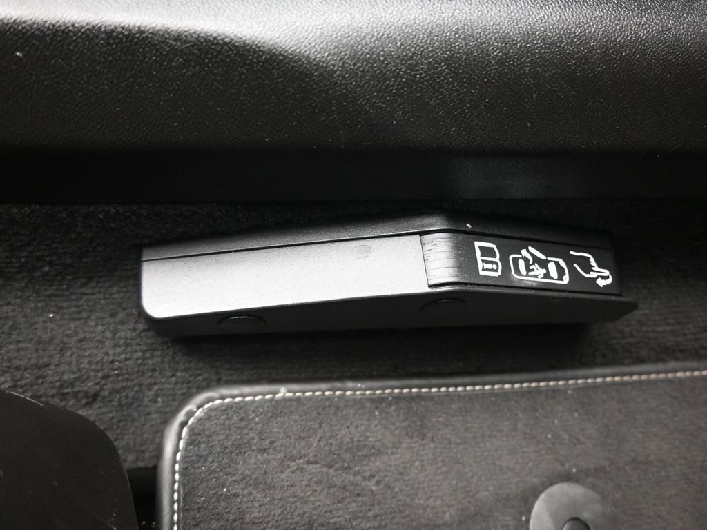 Used 2021 Chevrolet Corvette Stingray Preferred Cpe w/ Z51 Performance Package image 31