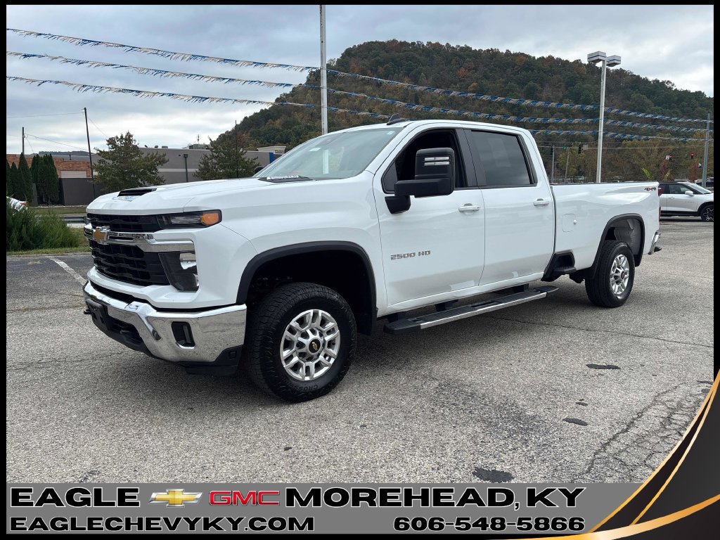 Used 2025 Chevrolet Silverado 2500 LT w/ Convenience Package AWD/4WD image 1