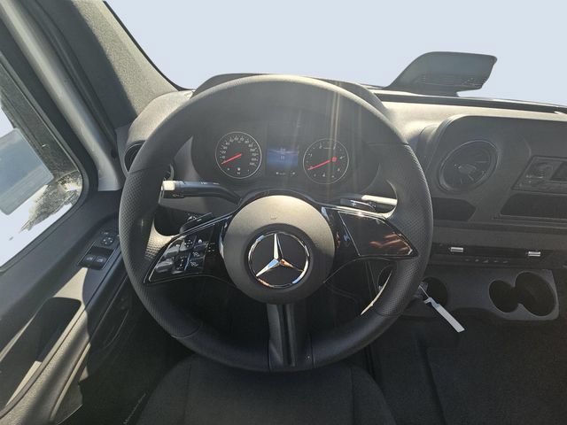 New 2026 Mercedes-Benz Sprinter 2500 image 17