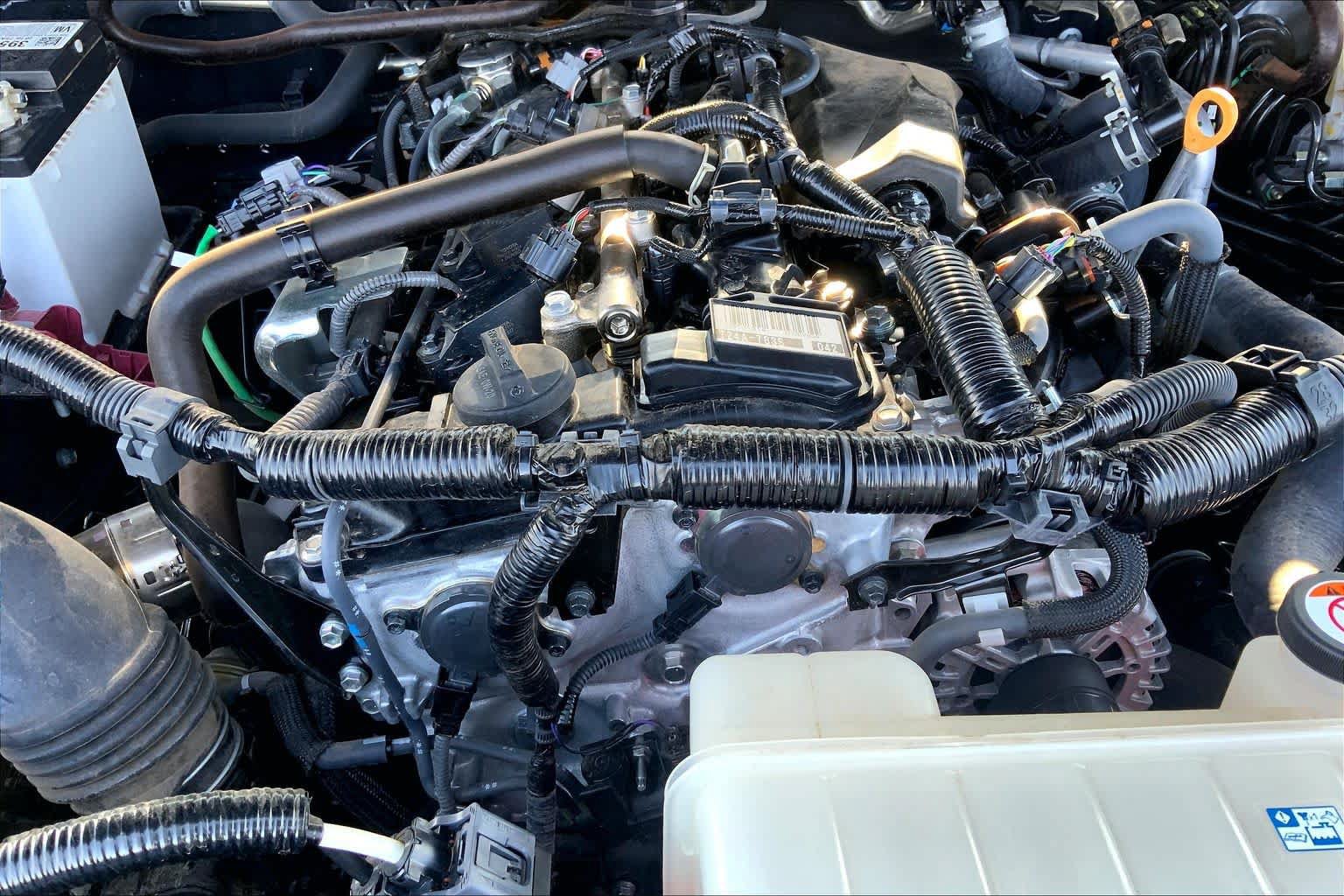 Used 2025 Toyota Tacoma SR5 RWD image 33