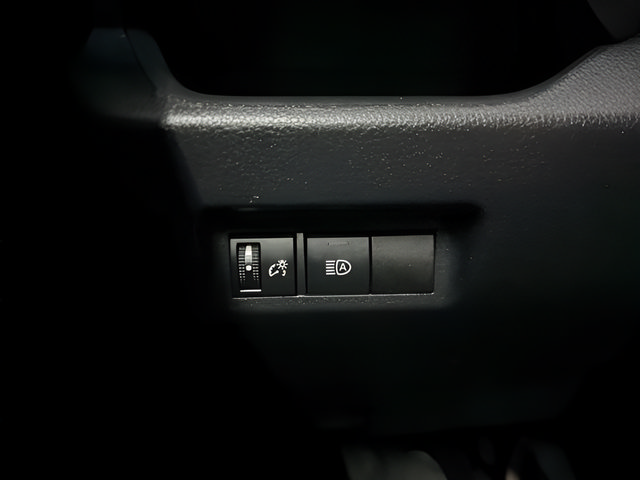 Used 2019 Toyota RAV4 LE w/ All Weather Liner Package AWD/4WD image 22
