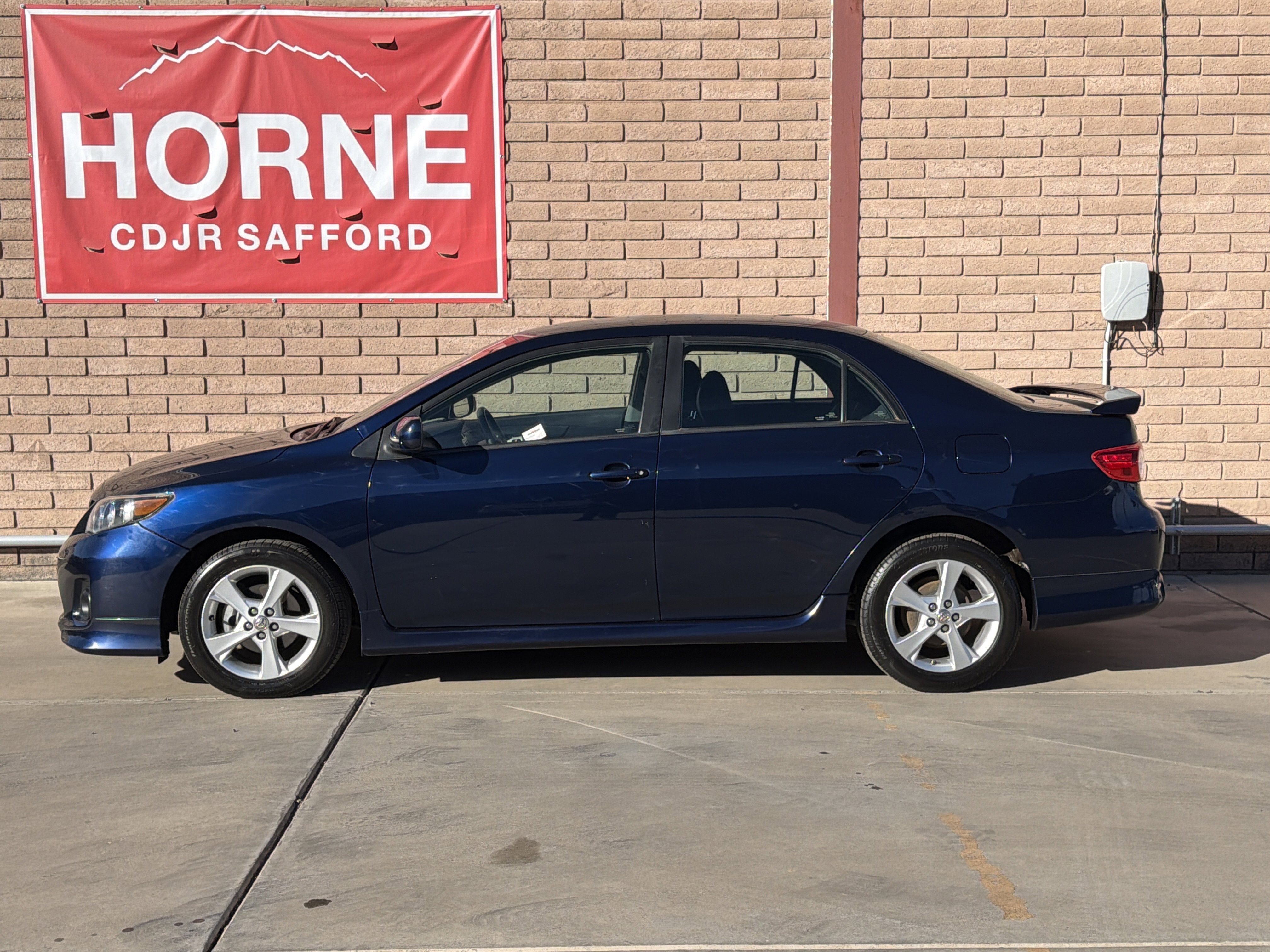Used 2013 Toyota Corolla image 2