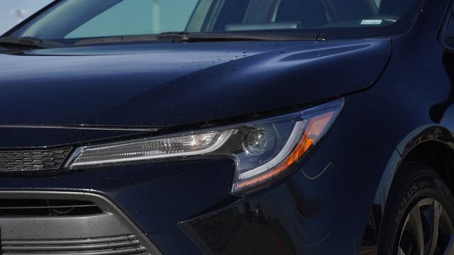 Used 2023 Toyota Corolla LE image 4