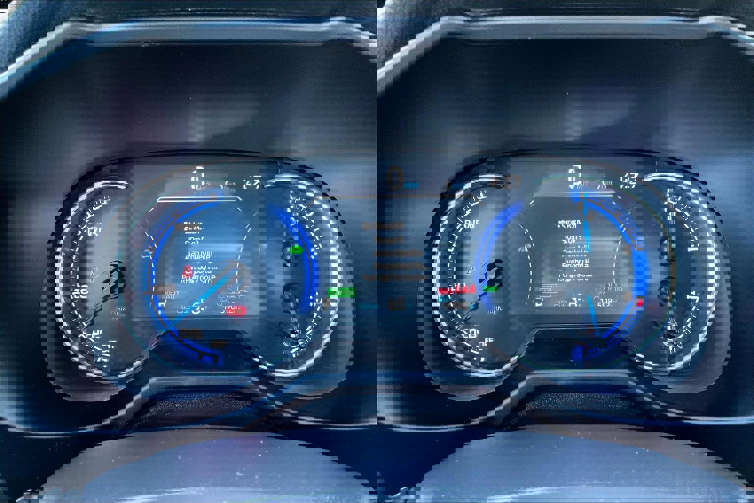 Used 2025 Toyota RAV4 XLE image 19