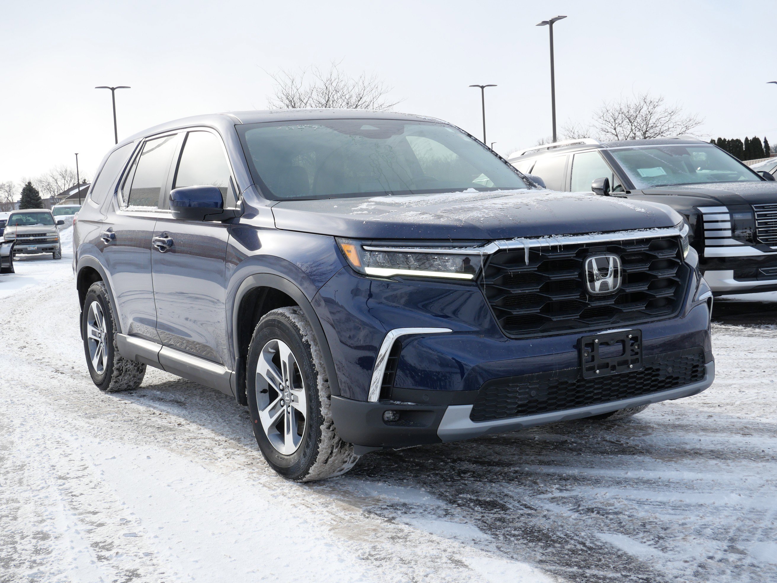 Used 2025 Honda Pilot EX-L image 7