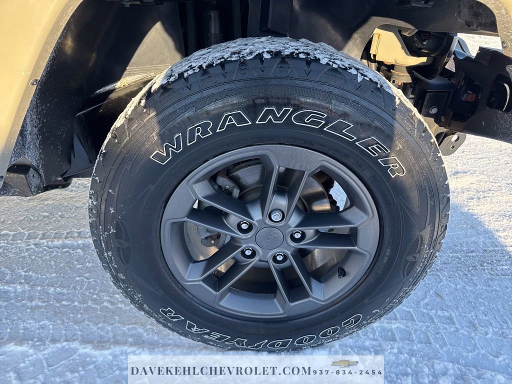 Used 2018 Jeep Wrangler Unlimited Sport image 38