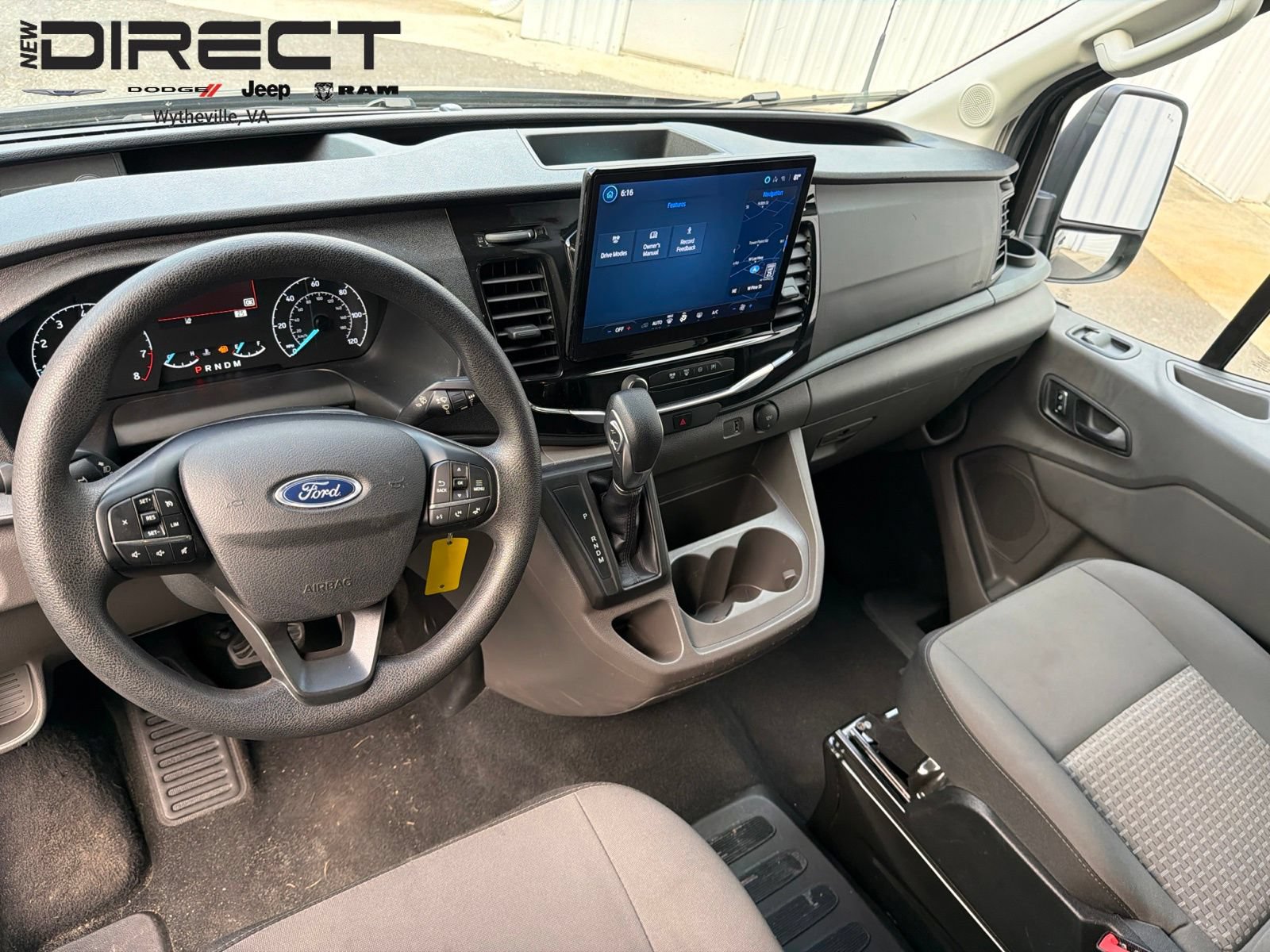 Used 2025 Ford Transit 350 XLT RWD image 11