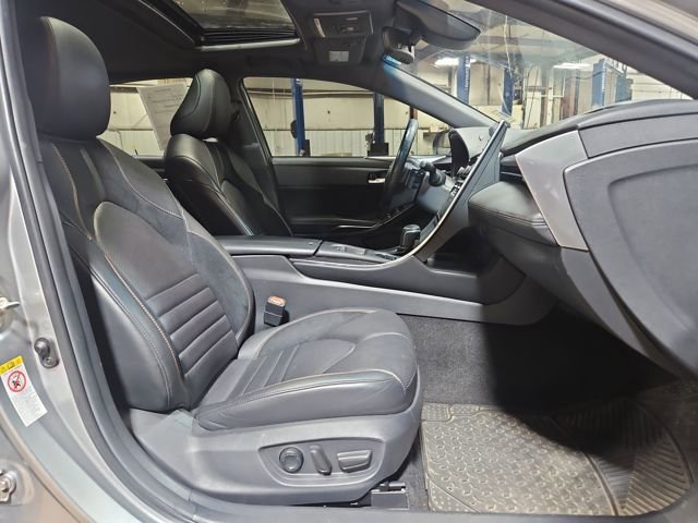 Used 2019 Toyota Avalon Touring w/ Advanced Safety Package image 31