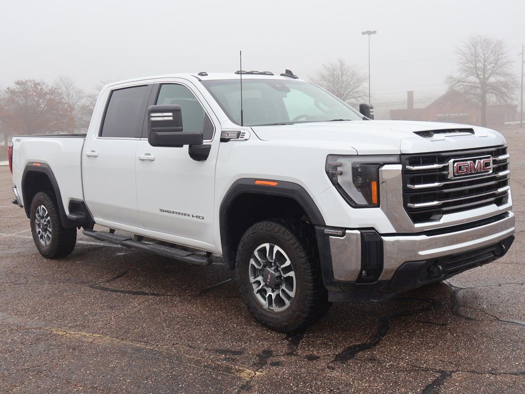 Used 2024 GMC Sierra 2500 SLE w/ SLE Convenience Package image 2