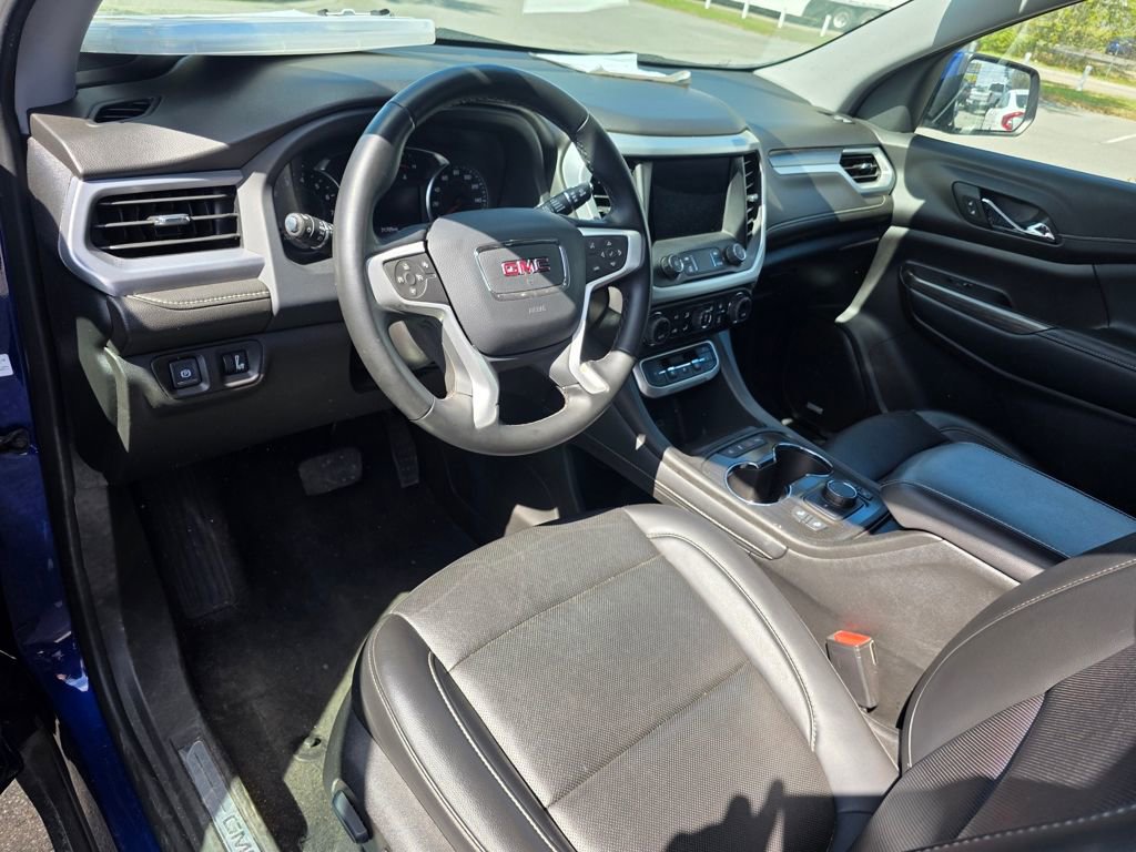 Used 2023 GMC Acadia SLT image 37