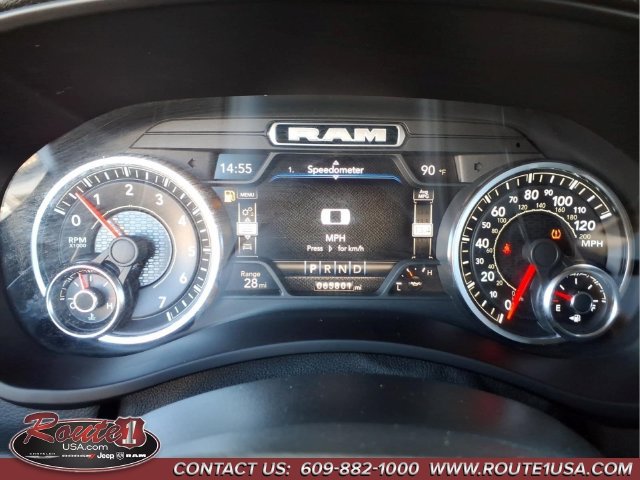 Used 2022 RAM 2500 Big Horn w/ Level C Equiment Group AWD/4WD image 14