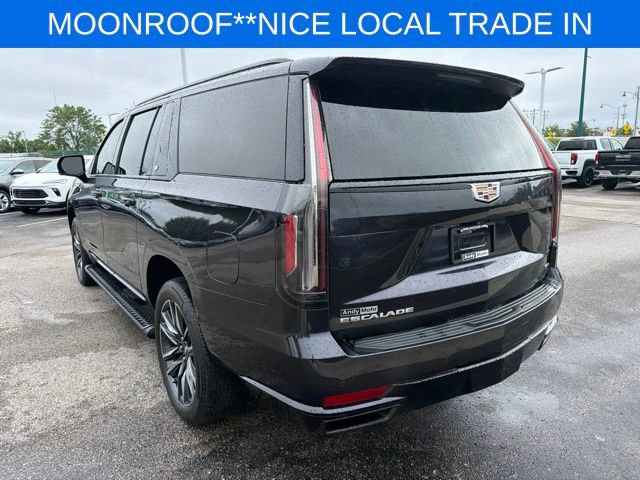 Used 2023 Cadillac Escalade ESV Sport AWD/4WD image 11