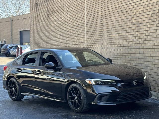 Used 2024 Honda Civic Sport image 2