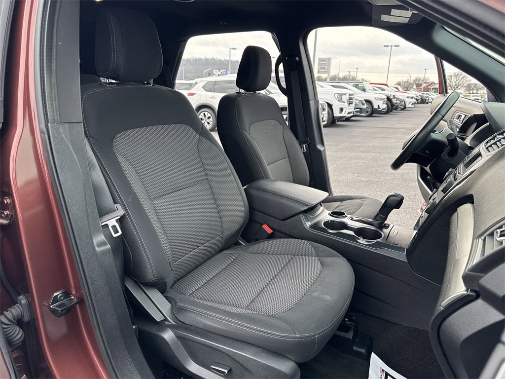 Used 2018 Ford Explorer XLT image 24