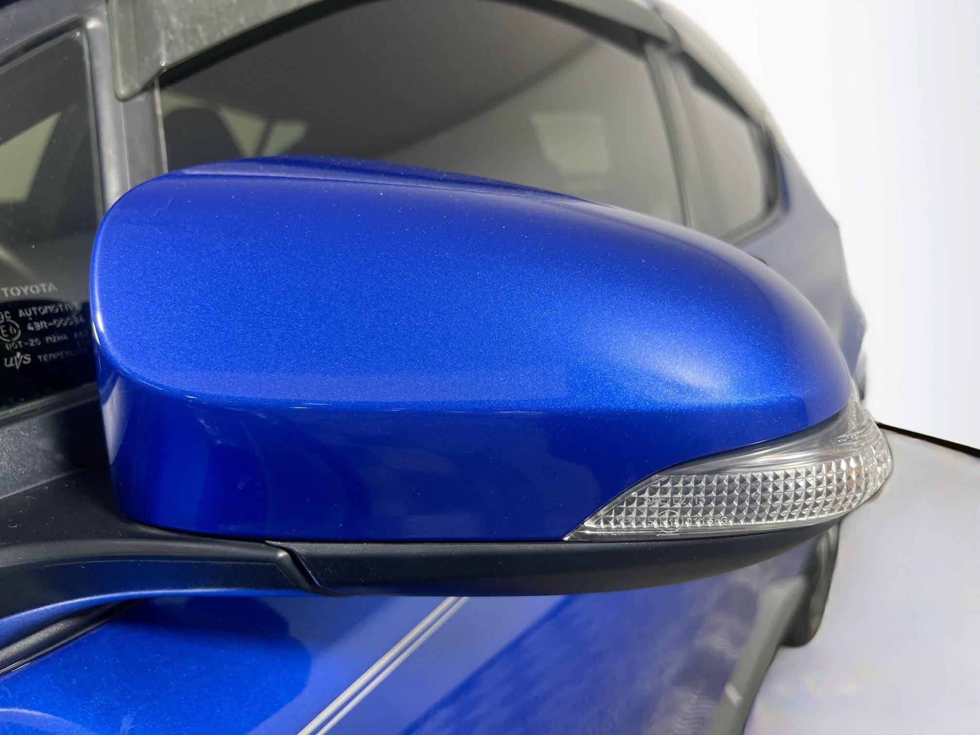 Used 2018 Toyota C-HR XLE FWD image 13