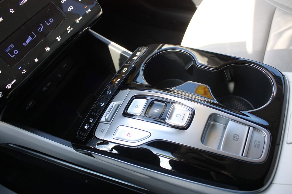 Used 2023 Hyundai Tucson Limited image 27