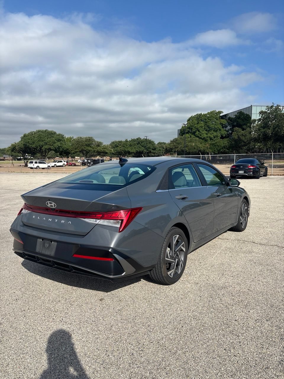 Used 2025 Hyundai Elantra SEL FWD image 3