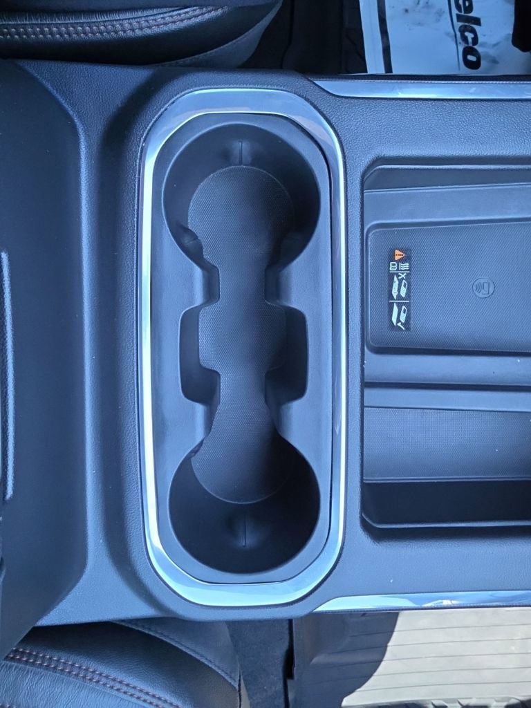 Used 2020 GMC Sierra 2500 AT4 w/ AT4 Premium Package image 24