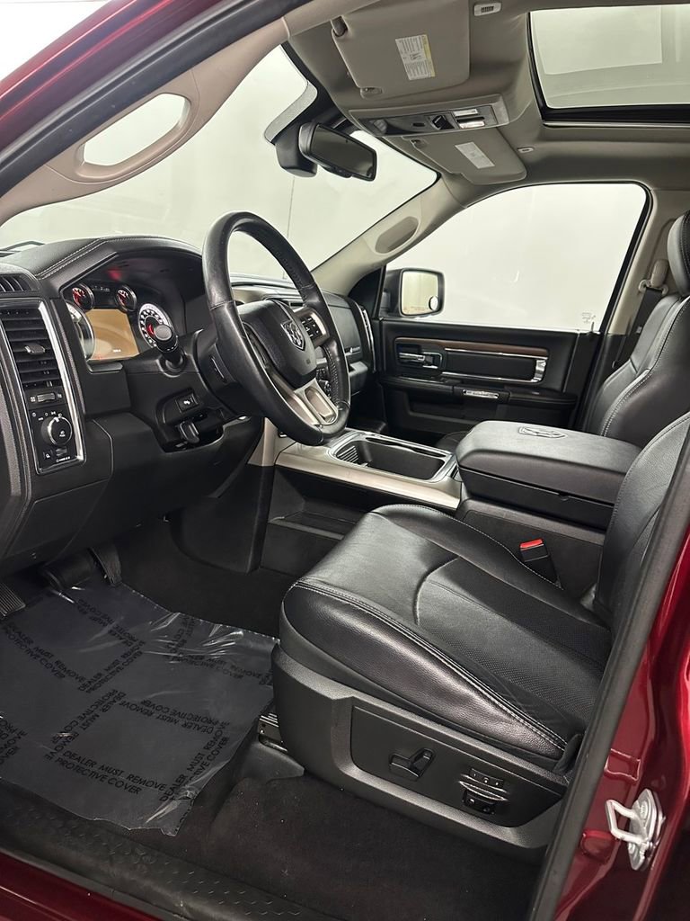 Used 2018 RAM 1500 Laramie w/ Convenience Group AWD/4WD image 10
