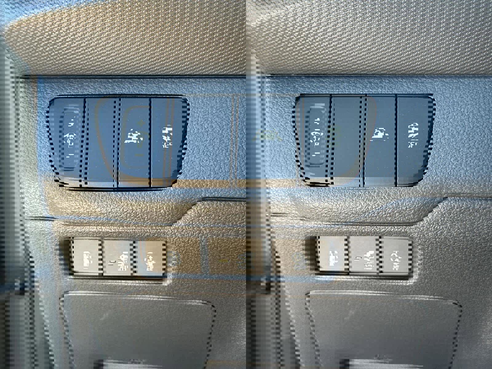 Used 2022 Hyundai Ioniq SE image 28