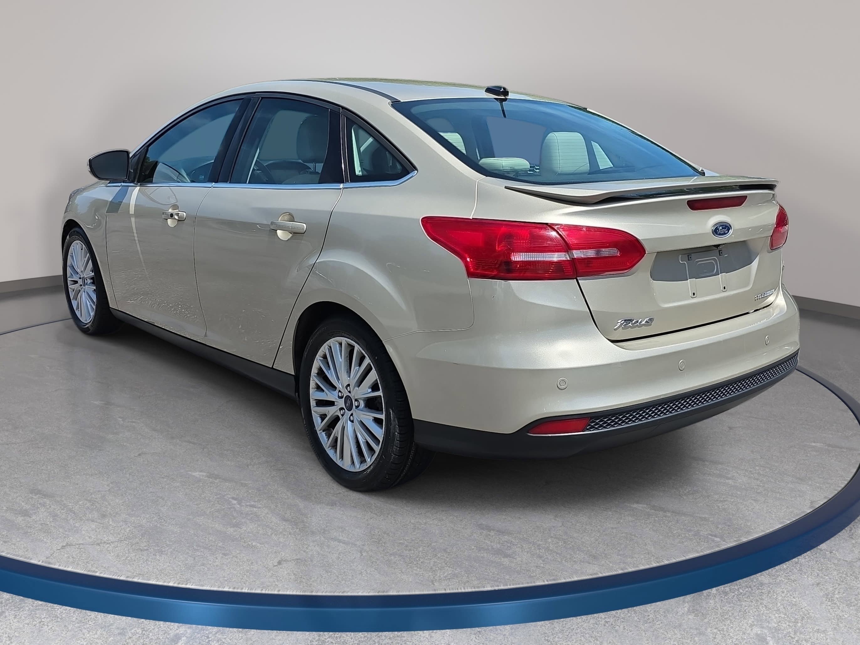 Used 2017 Ford Focus Titanium FWD image 7