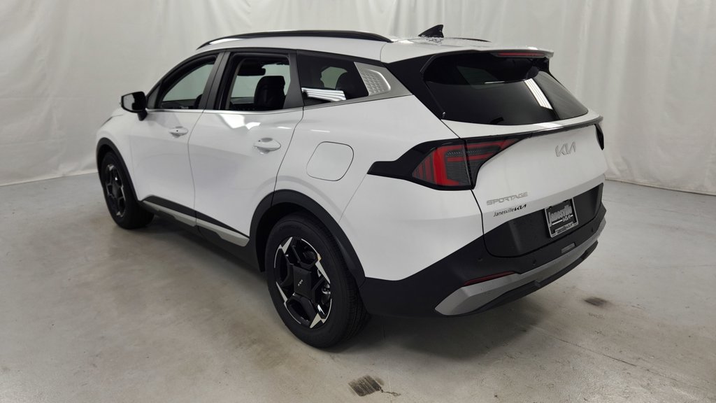 New 2026 Kia Sportage EX w/ EX Panorama Roof Package FWD image 5