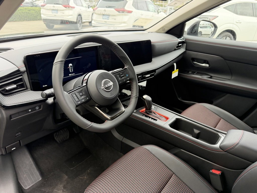 New 2026 Nissan Kicks SR w/ Cold Weather Package image 15