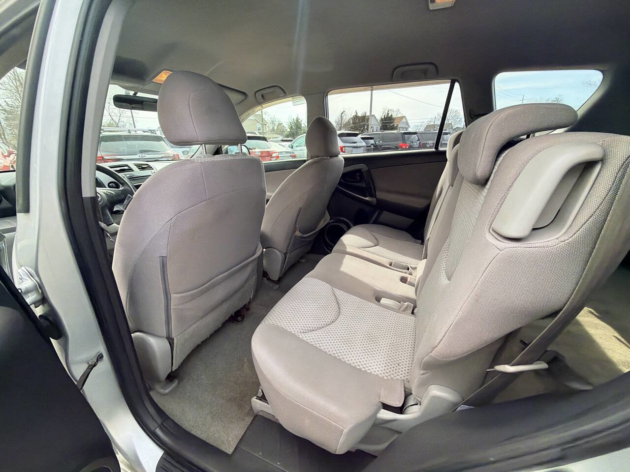 Used 2007 Toyota RAV4 Base 4dr SUV 4WD I4 image 37