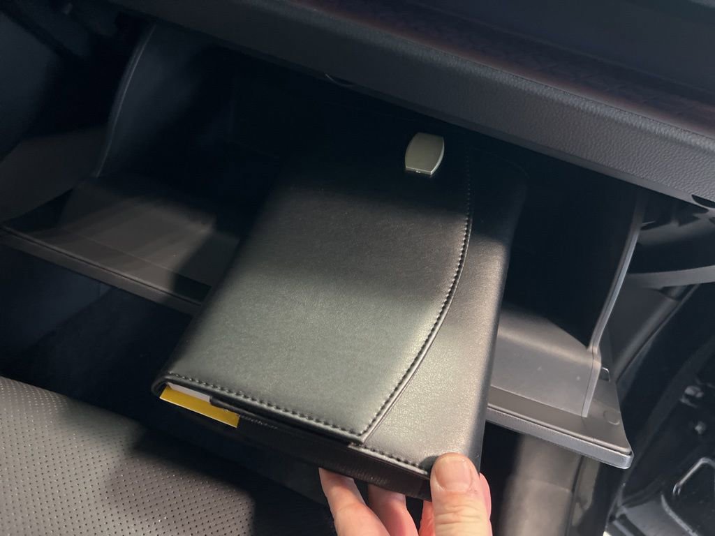 Used 2025 Toyota RAV4 Limited image 20