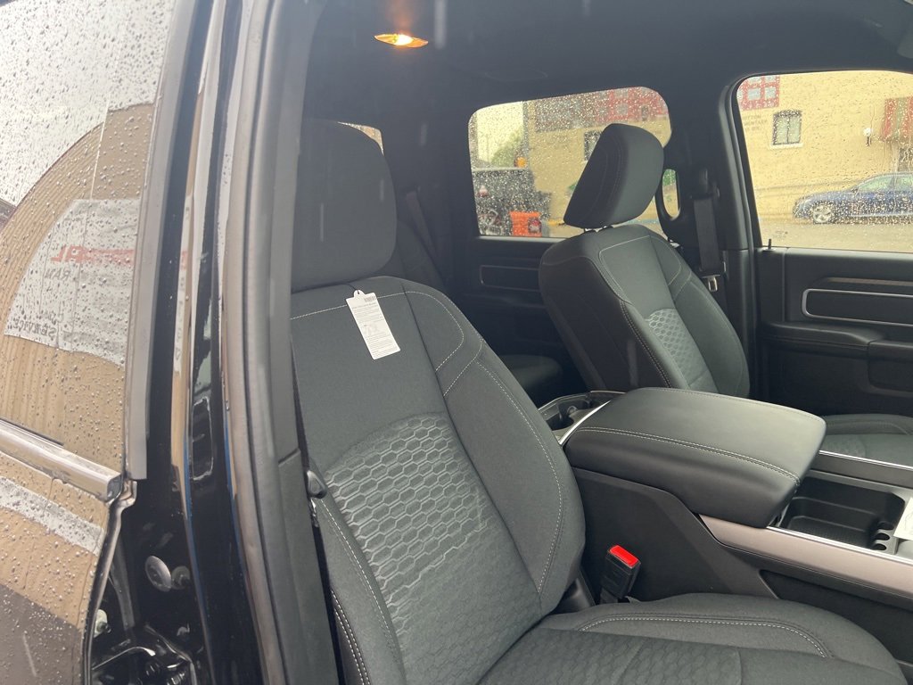 New 2025 RAM 2500 Big Horn image 27