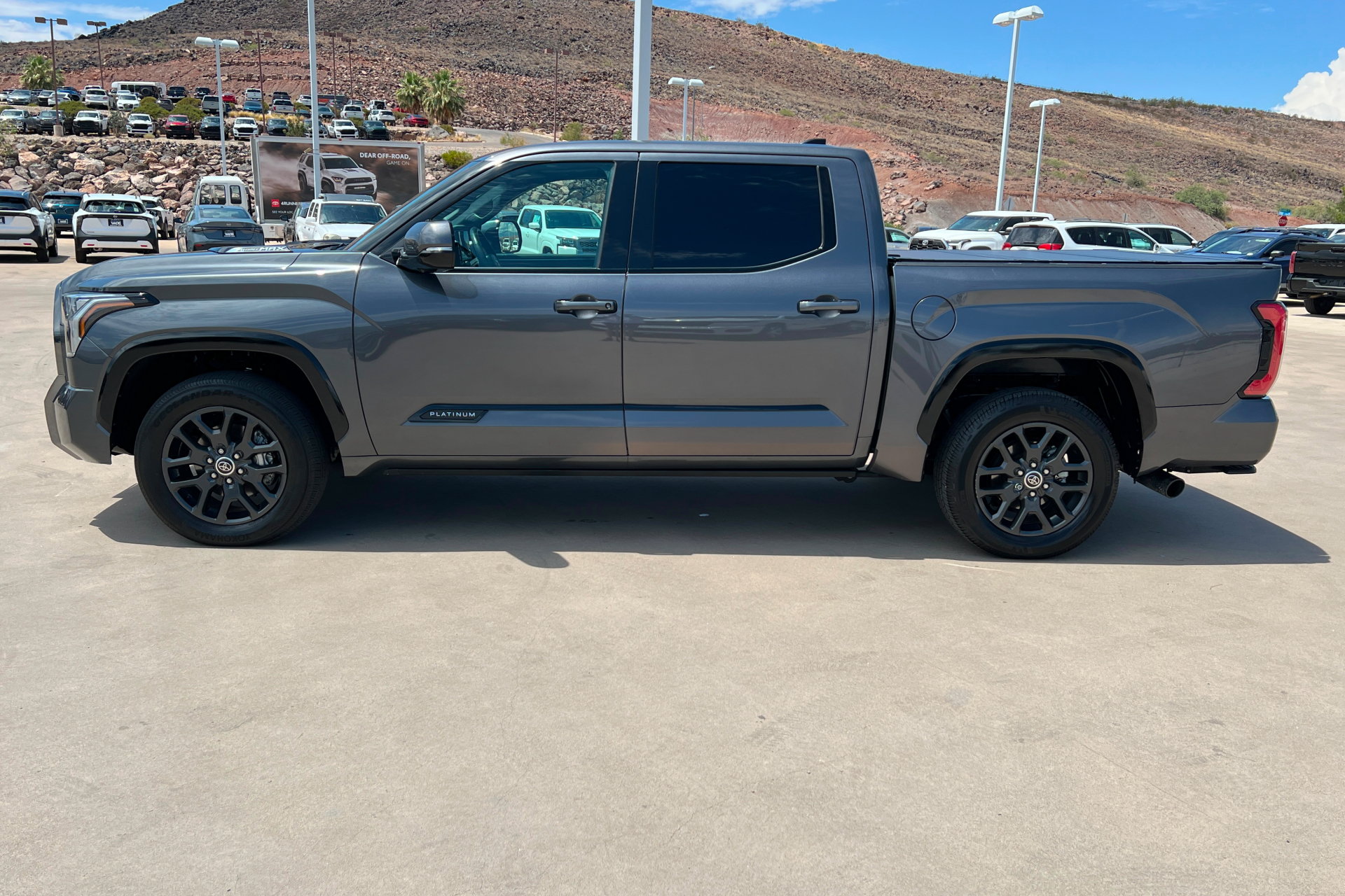 Used 2023 Toyota Tundra Platinum AWD/4WD image 2