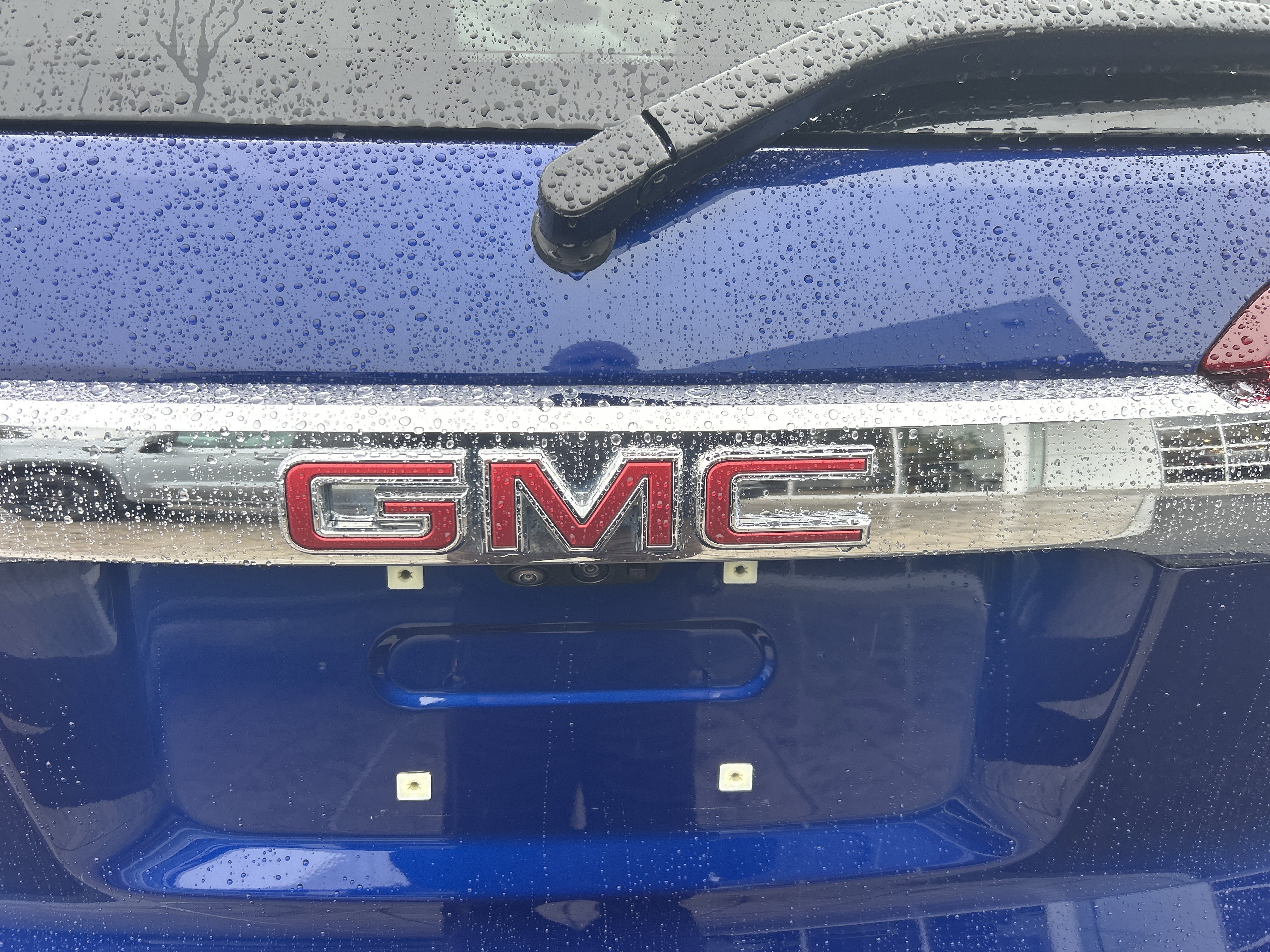 Used 2023 GMC Acadia Denali w/ Denali Technology Package AWD/4WD image 6