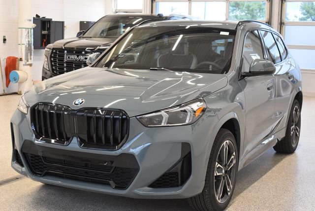 New 2026 BMW X1 xDrive28i w/ M Sport Package AWD/4WD image 9