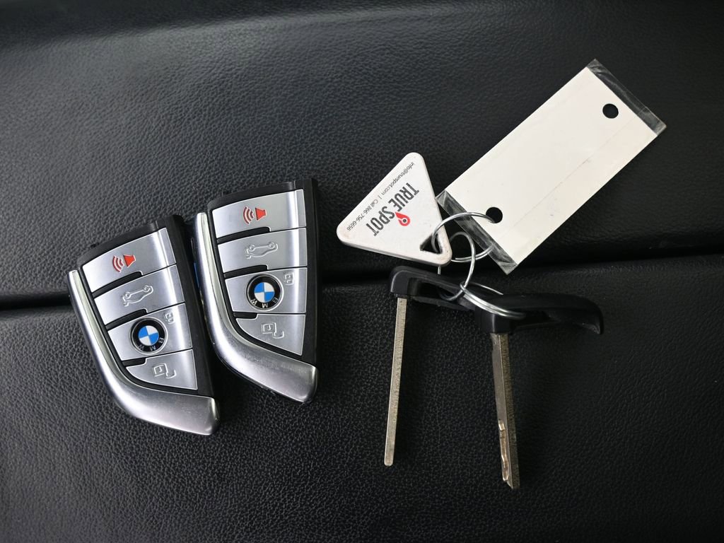 Used 2021 BMW X5 xDrive40i image 16