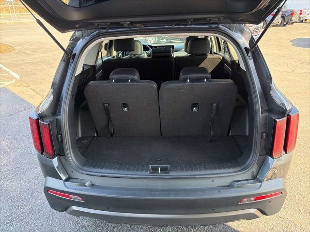 Used 2021 Kia Sorento S w/ Panoramic Sunroof Package image 16