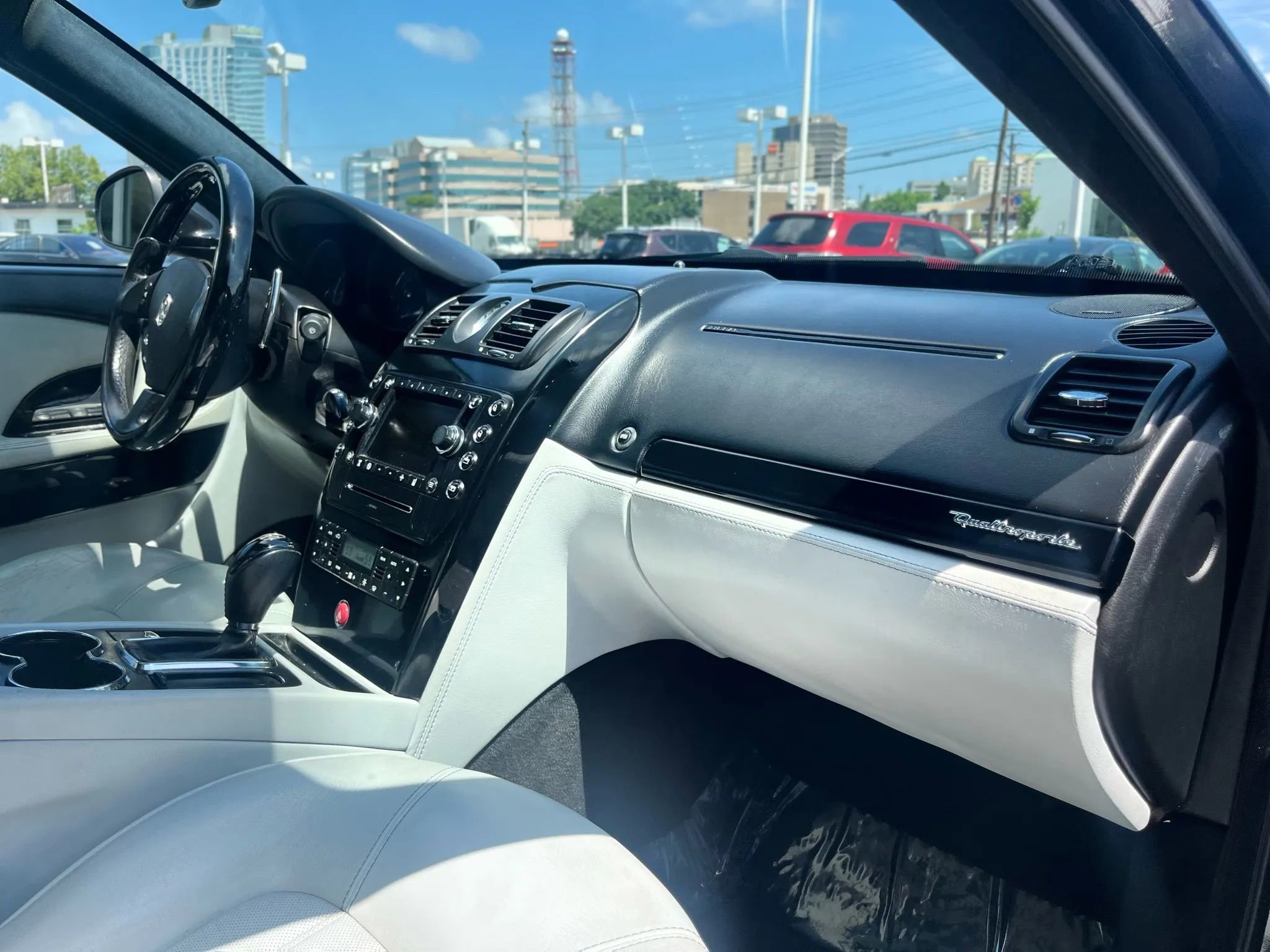 Used 2009 Maserati Quattroporte image 42