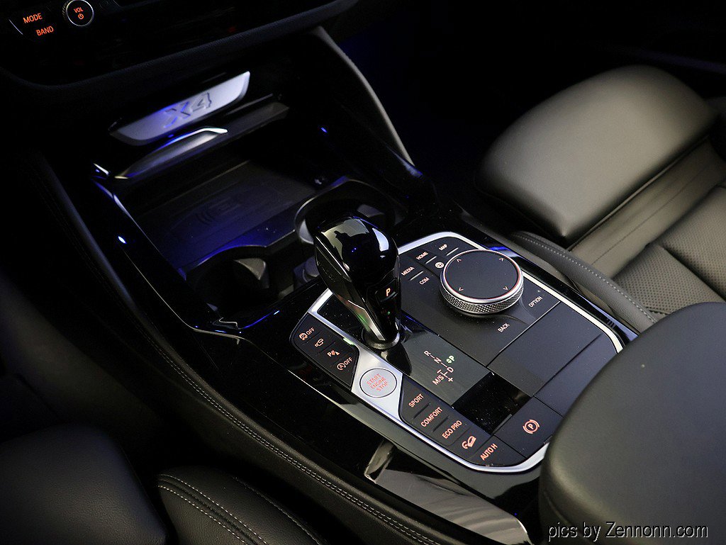 Used 2025 BMW X4 xDrive30i w/ Premium Package image 27