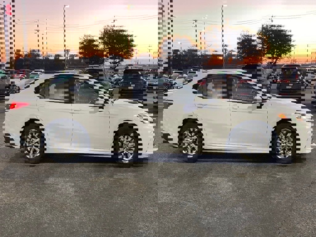 Certified 2025 Toyota Camry LE image 4