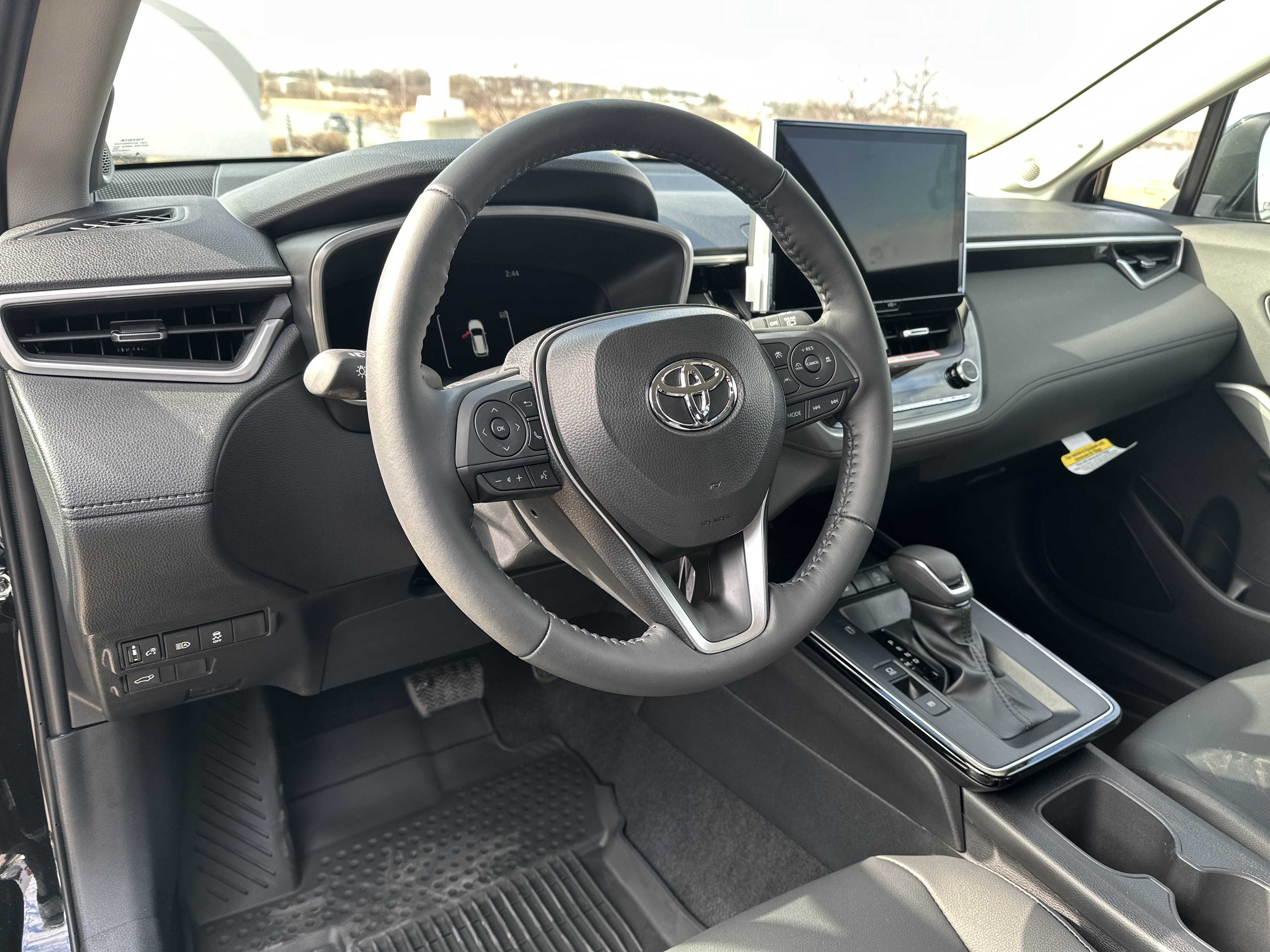 Used 2026 Toyota Corolla Cross XLE w/ Convenience Package image 14