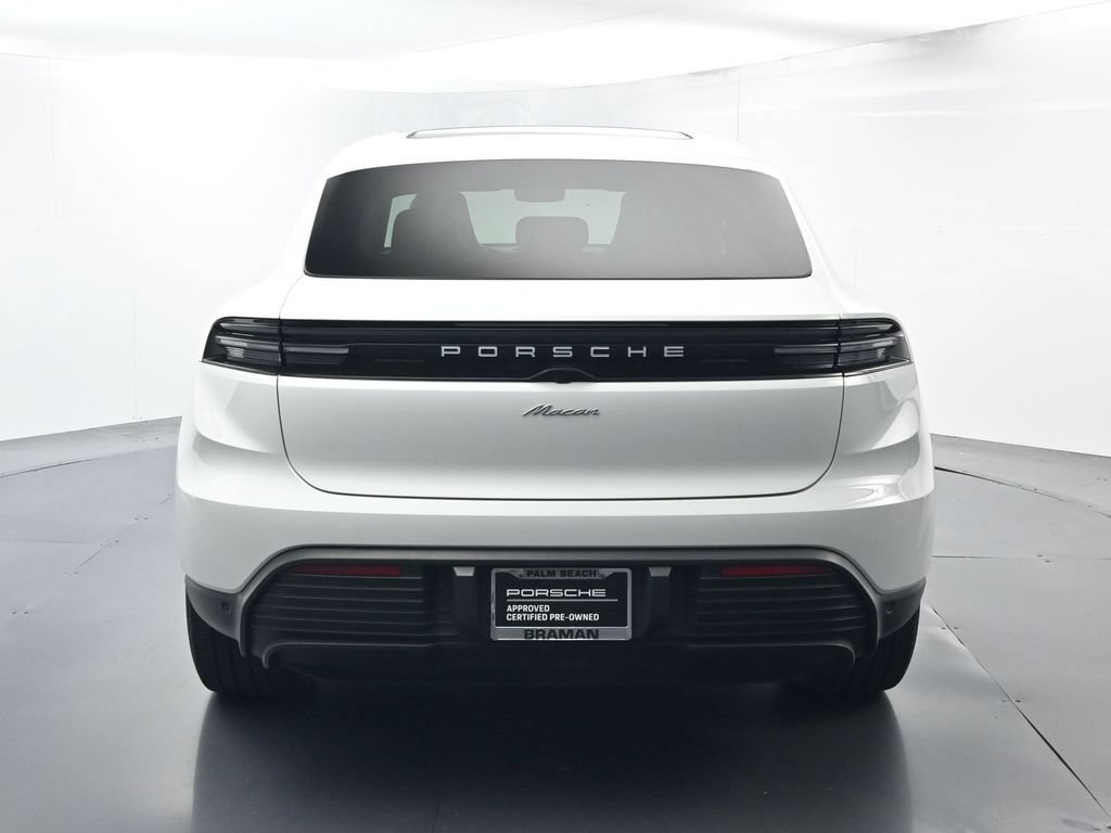 Certified 2025 Porsche Macan Electric RWD image 13