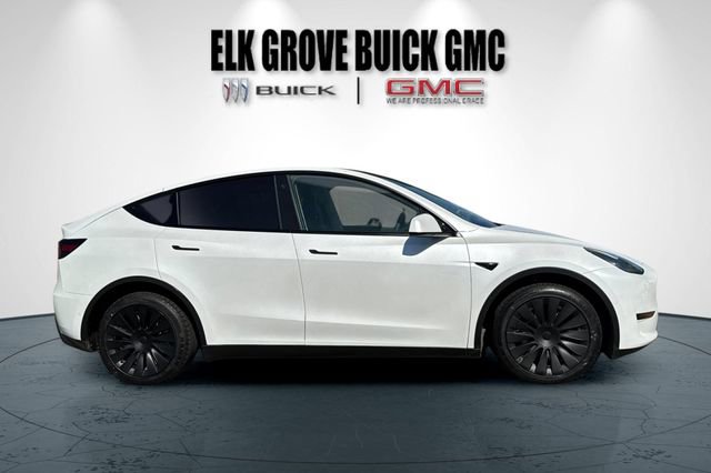 Used 2021 Tesla Model Y Long Range image 3