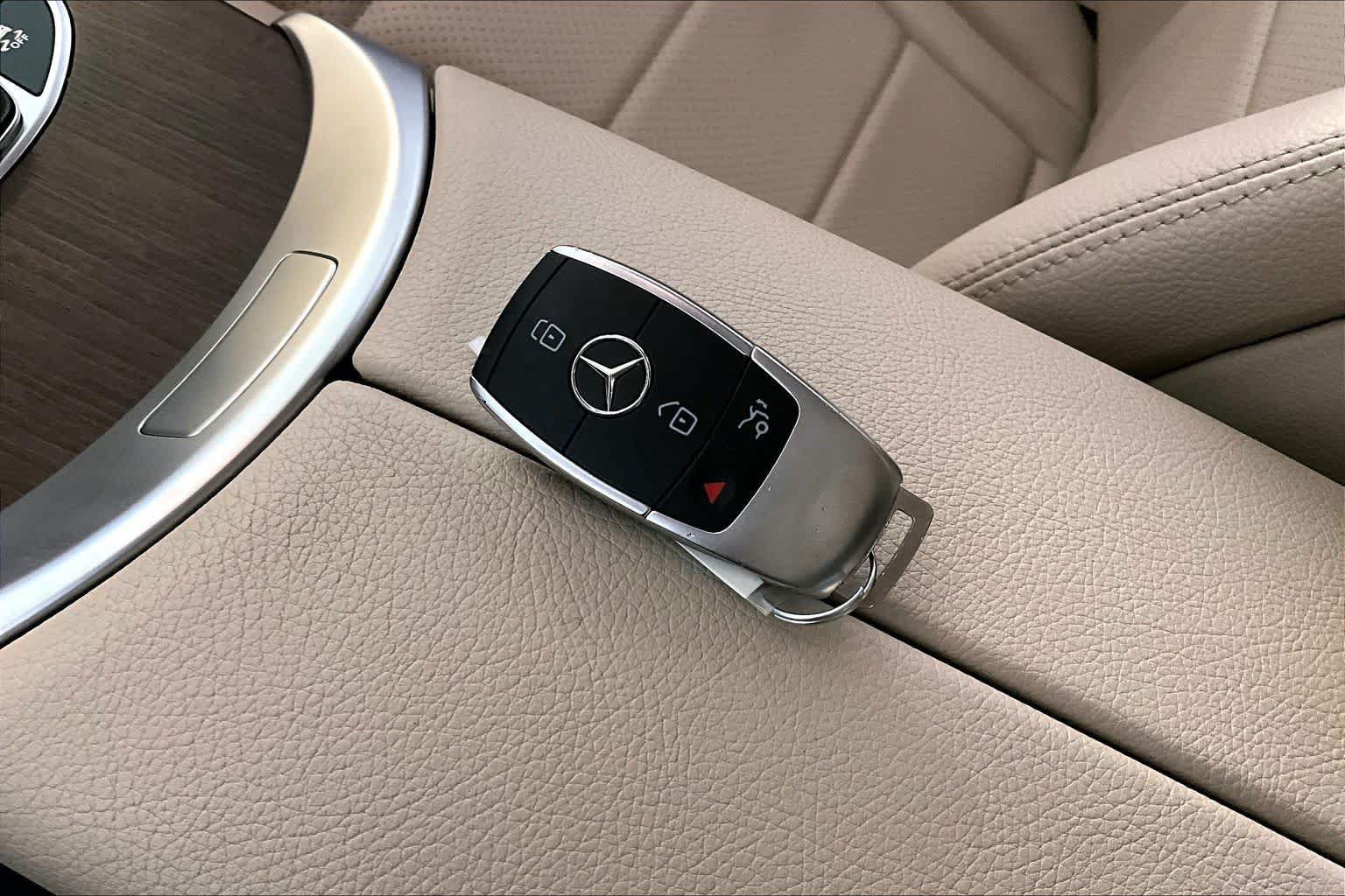 Used 2022 Mercedes-Benz GLC 300 4MATIC image 15