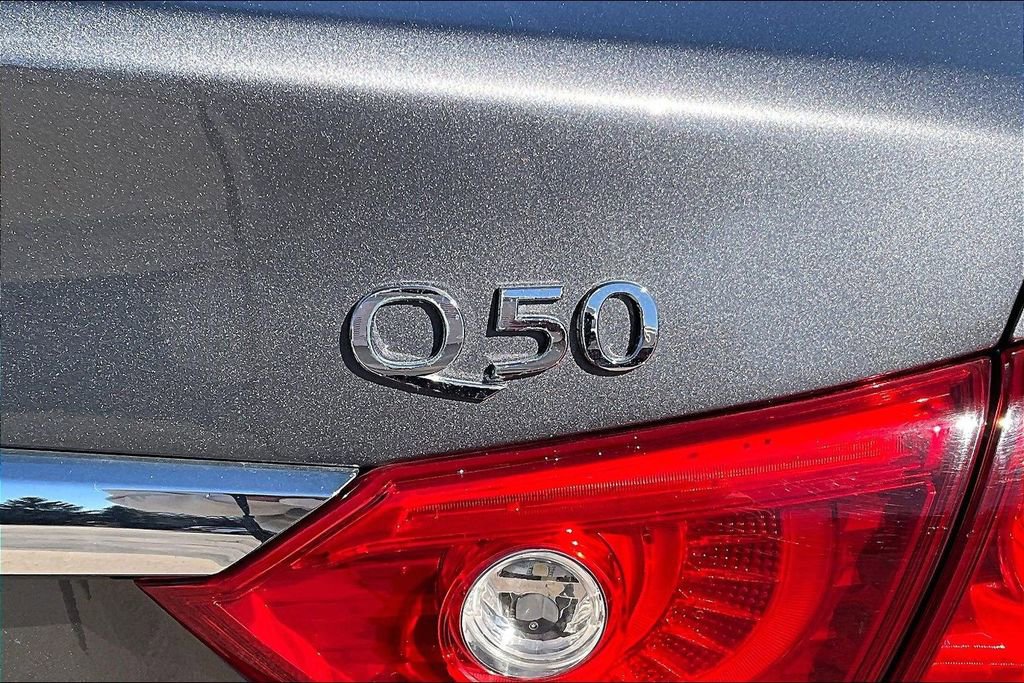 Used 2014 INFINITI Q50 Premium AWD/4WD image 23
