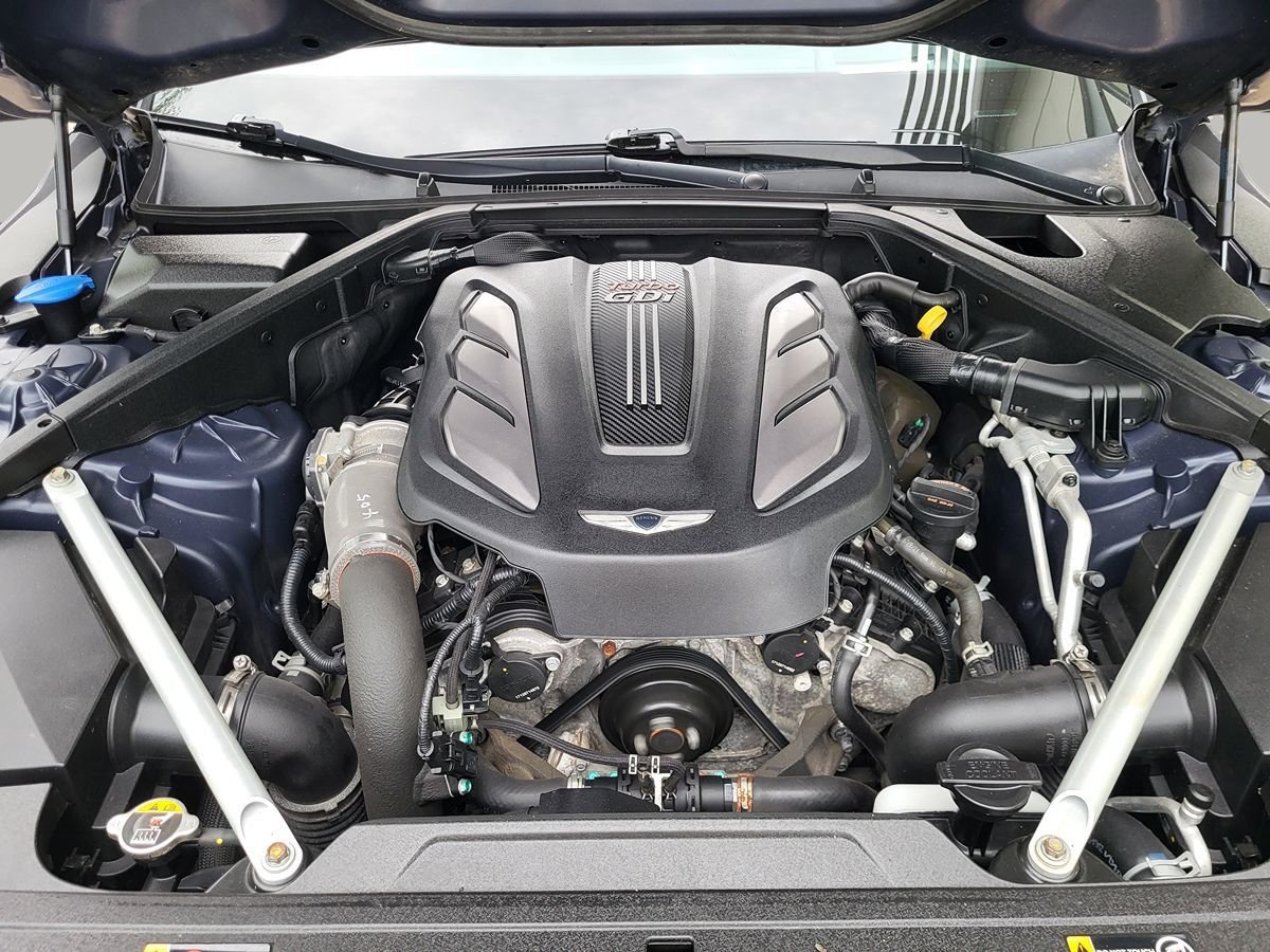 Used 2018 Genesis G90 3.3T Premium AWD/4WD image 26