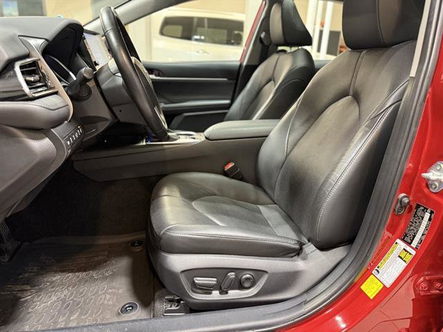 Used 2023 Toyota Camry XLE image 19